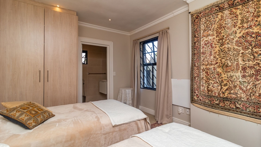 To Let 3 Bedroom Property for Rent in Claremont Upper Western Cape